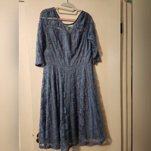 Blue lace overlay 3/4 sleeve dress